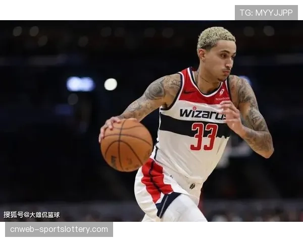 奇才队主场暂停期间，大屏幕播放动漫桥段巧妙“剧透”球队下一次战术跑位